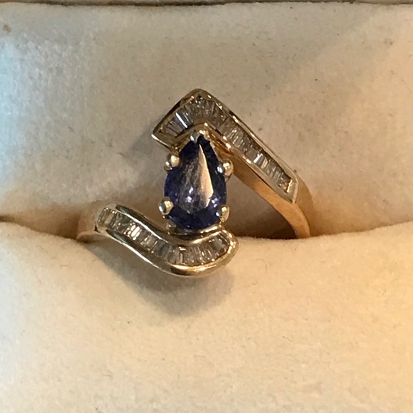 Tanzanite & Diamond Ring 14K. gold Size 7 - Picture 2 of 15